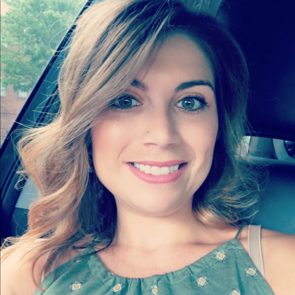 Meet your Posher, Carrie